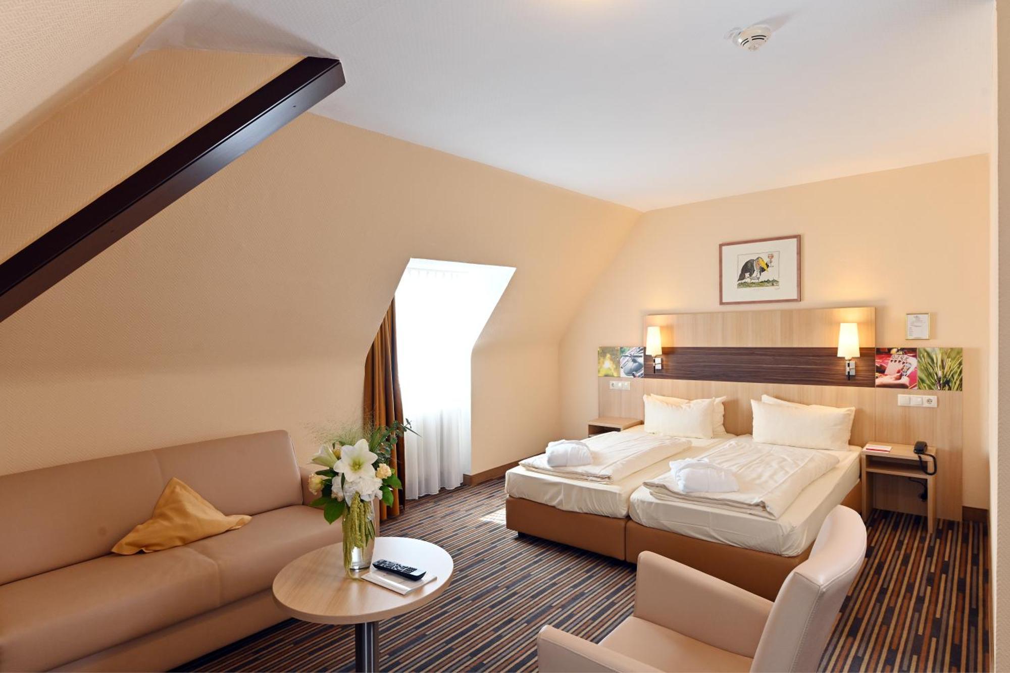 Kurpark-Hotel Bad Duerkheim Ngoại thất bức ảnh