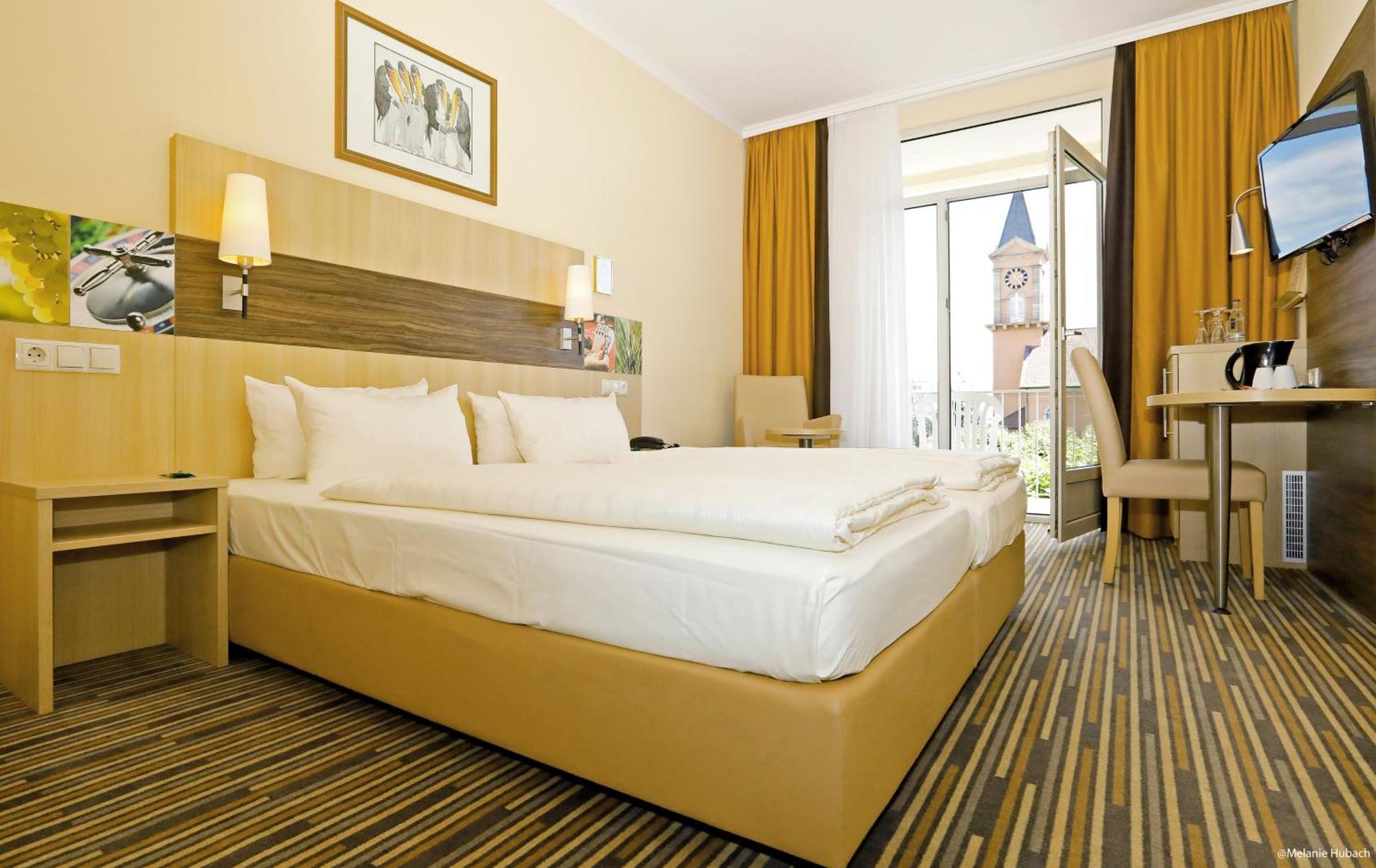 Kurpark-Hotel Bad Duerkheim Ngoại thất bức ảnh
